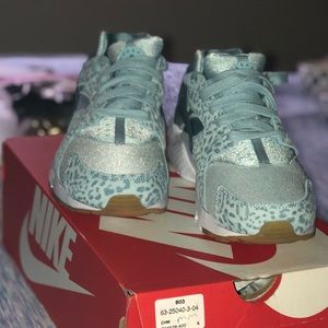 Huarache Cheeteah Print